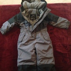 2T Boys Full Body Snow Suit